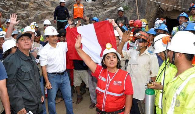Ollanta Humala llegó horas antes del rescate de los mineros, en Ica. 