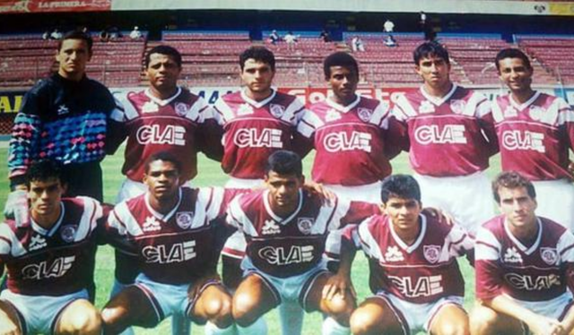 Defensor Lima jugó 24 temporadas en primera división entre dos periodos (1961-1976 y 1989-1994). Foto: Archivo GLR.   