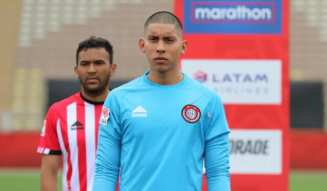 Franco Saravia en la siguiente fecha de su debut profesional con Unión Huaral en 2020. Foto: Pedro Monteverde   