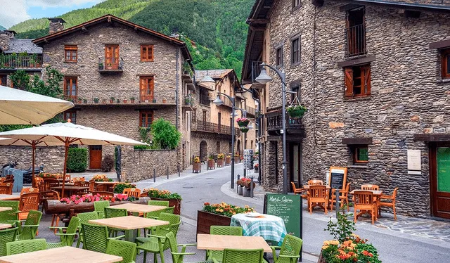 La parroquia de Ordino es una de las atracciones tutísticas de Andorra. Foto: aunclicdelaaventura   
