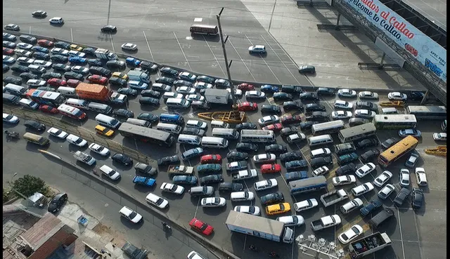  La avenida Elmer Faucett es una de las principales vías para dirigirse al aeropuerto Jorge Chavez. Foto: Andina   