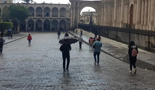  En la ciudad de Arequipa se registraron lluvias y fuertes ráfagas de viento. Foto: Wilder Pari/ La República   