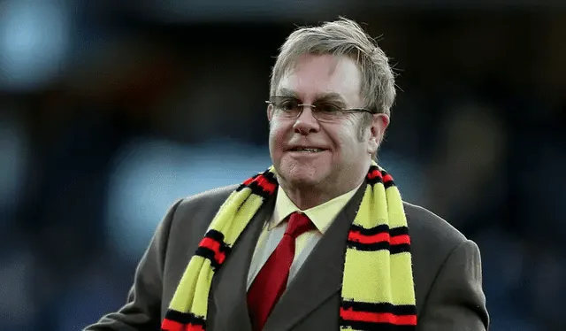 Elton John es uno de los hinchas más conocidos del Watford. Foto: AFP 