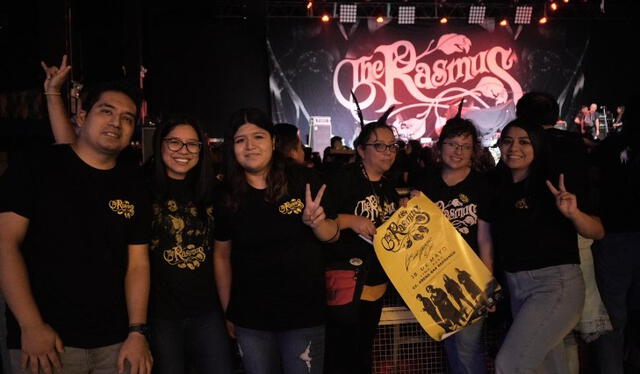  Fans llegaron al Arena Bar de Barranco para disfrutar del concierto. Foto: Jhon Reyes   