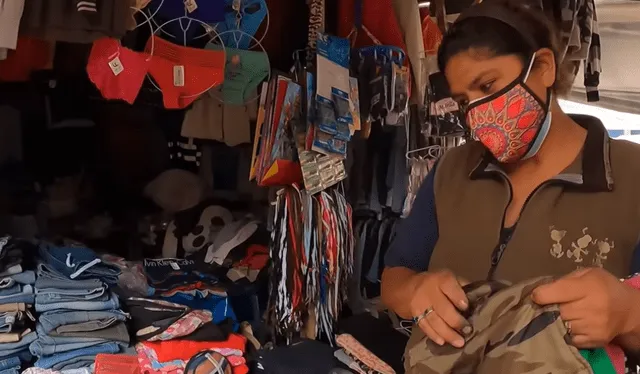 En la cachina de Los Olivos se encuentra una amplia variedad de ropa. Foto: captura de YouTube/Julito TV   