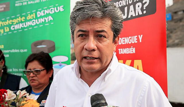  Percy Minaya anunció la llegada de especialistas para tratar a los pacientes con dengue. Foto: El Peruano   