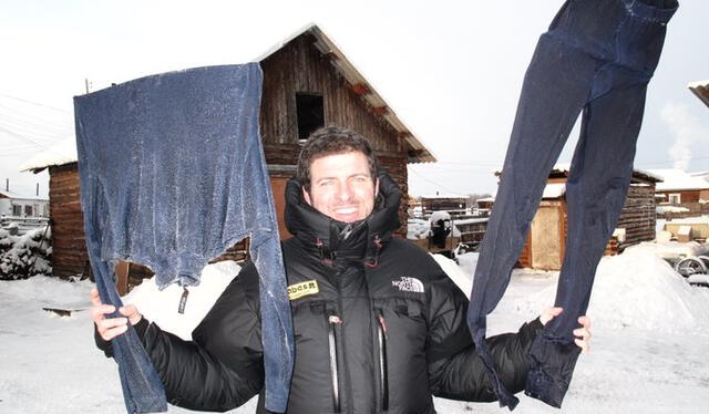  En Oymyakon la ropa se congela cuando se pone a secar. Foto: Oriol Gispert  