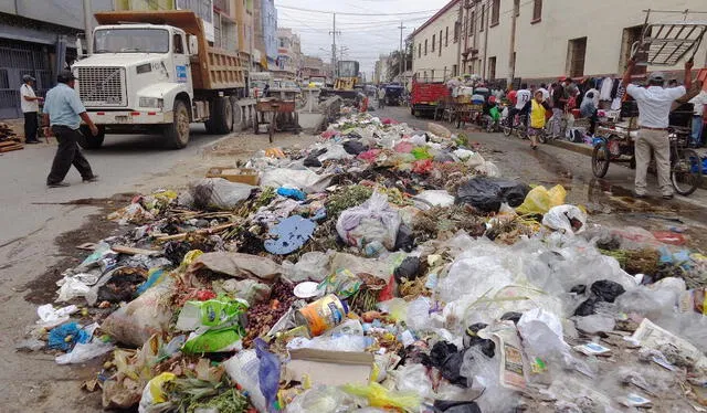  Ciudadanos piden recojo de basura de la ciudad de Chiclayo. Foto: Expresión    