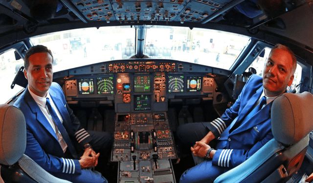 Los pilotos de avión comercial puede ganar hasta S/15.000 en Perú. Foto: Andina   