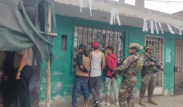  Agentes del Frente Policial<a href="https://larepublica.pe/tag/ica"> Ica</a> contaron con el apoyo de brigadas especiales que llegaron desde <a href="https://larepublica.pe/tag/lima">Lima</a>. Foto: Óscar Chumpitaz.   