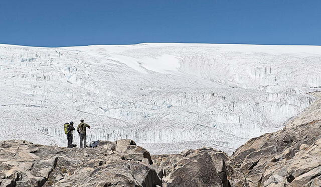 Quelcca. Vista en panorama del nevado, víctima del cambio climático. Foto: difusión   