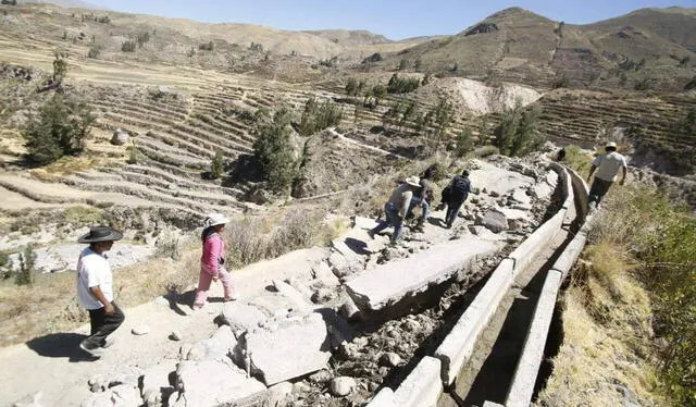  Quejas. Canales de riego en Achoma se deterioran por Majes. Foto: La República    