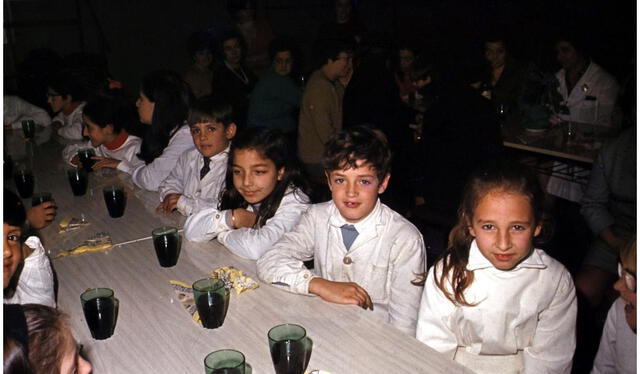 Gustavo Cerati con sus compañeros de escuela cuando cursaba el tercer grado. Archivo:La República.   