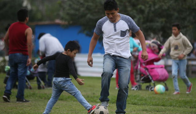  La licencia por adopción otorga a los trabajadores 30 días de descanso remunerado. Foto: Andina   