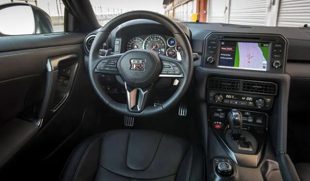 El interior de una Nissan GTRX 2024. Foto: Nissan   