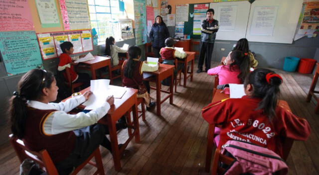  Minedu reveló el cronograma escolar, donde se señalan las vacaciones de mitad de año. Foto: Andina   