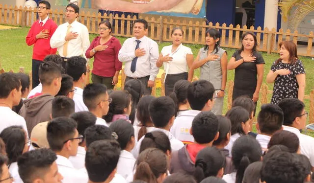  Conoce los requisitos y el proceso para inscribirte en un COAR. Foto: Colegio Mayor Secundario Presidente del Perú. 