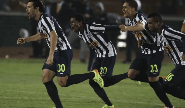 Julio Landauri celebrando el título del Torneo del Inca con Alianza Lima en 2014. Foto: Archivo GLR   