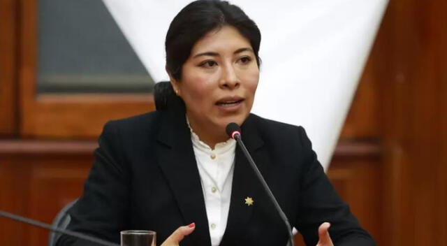 El Congreso seguirá depositando el sueldo de Betssy Chávez. Foto: LR/ARchivo   