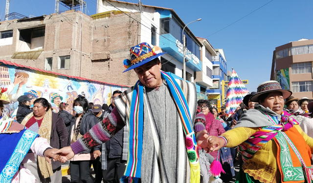 Los puneños celebraron la festividad que representa el fin e inicio de un nuevo ciclo agrícola. Créditos: Liubomir Fernández / URPI-LR   