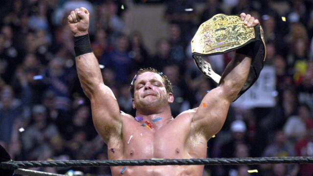 Chris Benoit consiguiendo el campeonato mundial en Wrestlemania XX. Foto: GettyImages   