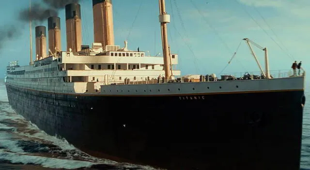  El Titanic sufrió un trágico accidente que provocó la muerte de aproximadamente 1,500 personas.   