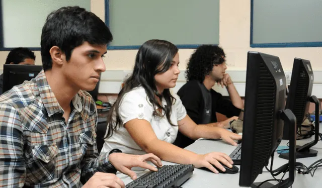 Las personas pueden estudiar Computación e Informática en Lima. Foto: Universidad de Costa Rica   