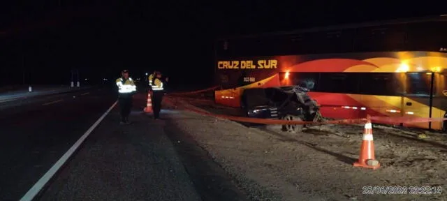  Accidente obstaculizó por unos minutos el tránsito. Foto: cortesía PNP   