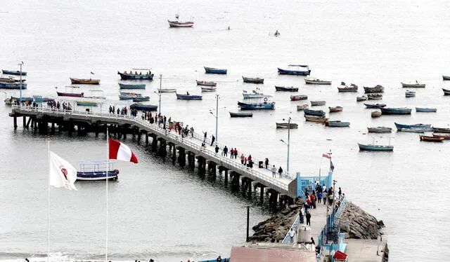El muelle de Chorrillos celebra el Día del Pescador. Foto: Marco Cotrina/LR   