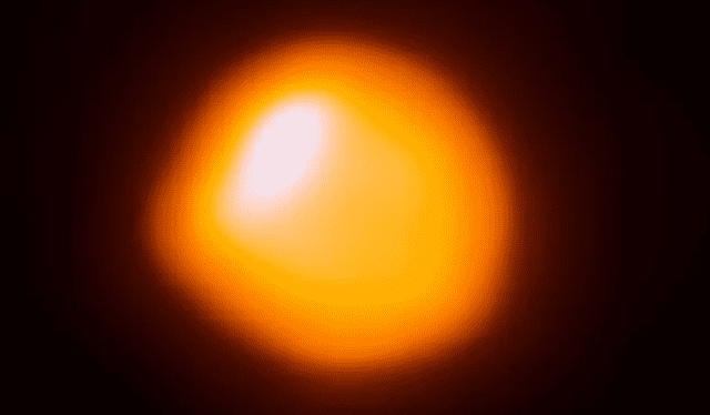  Betelgeuse captada por el radiotelescopio ALMA, en Chile. Foto: NSF    