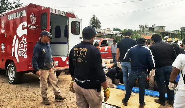 Los más de 17 heridos en el accidente de Magdalena Peñasco fueron traslados a centros médicos. Foto: AFP   