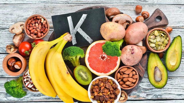  Estos alimentos contienen vitamina K. Foto: CQ   