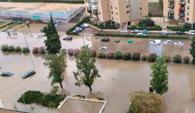  Fuerte tromba de agua y granizo hacen colapsar Zaragoza. Foto: Aragon Digital   