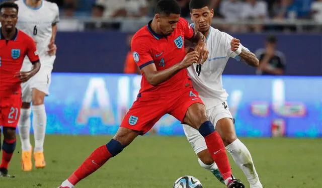 La selección sub-21 de Inglaterra obtuvo el pase a la final al golear 3-0 a su par de Israel. Foto: EFE   