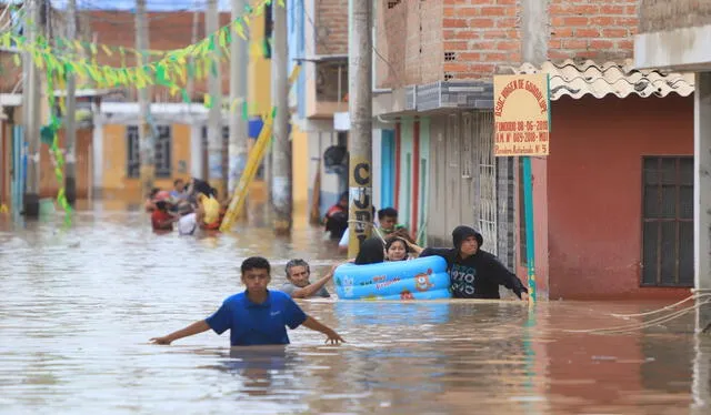  Las lluvias registradas por el fenómeno Yaku ocasionaron estragos en Lambayeque. Foto: Clinton Medina/La República    