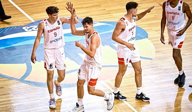 España inició el Eurobasket sub-20 con un contundente 103-68 sobre Montenegro. Foto: FIBA   