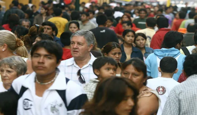  &nbsp;La&nbsp;edad promedio&nbsp;de la población peruana se ubica en los 33,6 años. Foto: Andina   