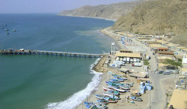 La caleta Cabo Blanco es histórica por la riqueza de fauna marina y los deportes. Foto: difusión    