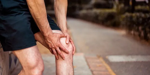  La rodilla es una de las articulaciones en las que más afecta la falta de colágeno. Foto: El Mundo 
