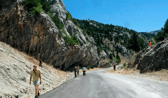  Rocas de piedra caliza en las montañas Turos en Turquía, restos visibles de Gran Adria. Foto: Douwe Van Hinsbergen    