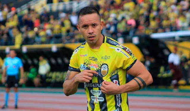 'Teto' Hernández fue el héroe de Deportivo Táchira ante Puerto Cabello. Foto: dvotachira / Instagram   