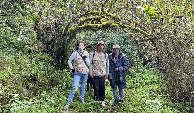  Equipo liderado por Milena Vega Centeno, experta en arqueología de campos de batalla. Foto: Cortesía