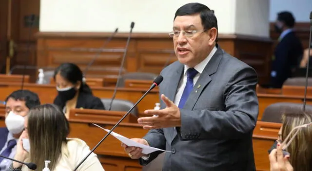  Soto Reyes no fue el primer congresista en quejarse del sueldo que reciben. También lo hizo María Agüero, de Perú Libre. Foto: Congreso   