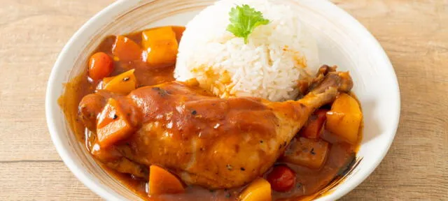  El rico guiso de pollo con arroz. Foto: Diariamente Ali   