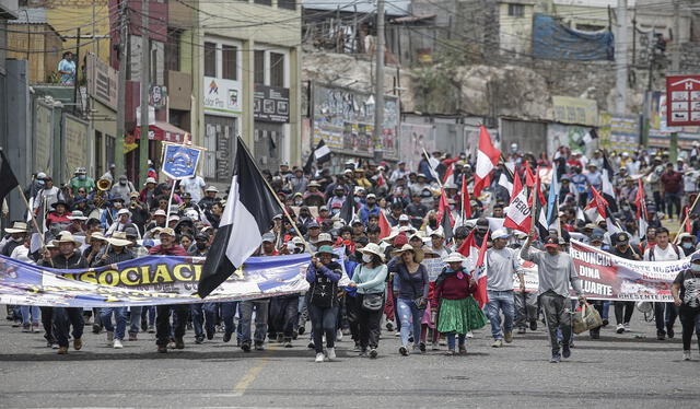 FDTA en Arequipa anunció nuevas movilizaciones junto con otras organizaciones sociales. Foto: Rodrigo Talavera/La República    