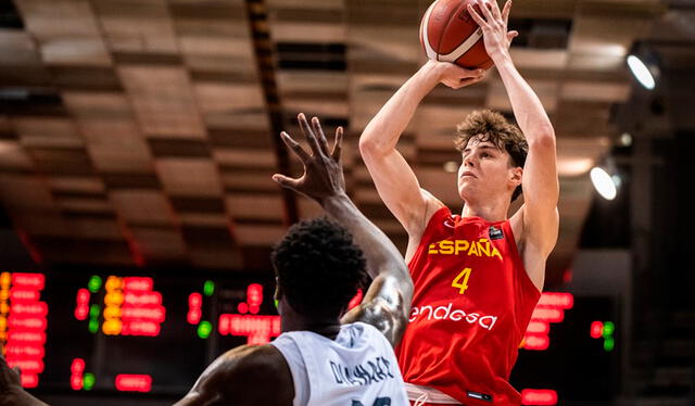 España superó claramente a Francia en las semifinales del Eurobasket Sub-18. Foto: FIBA   