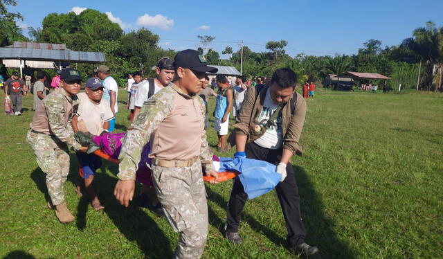  Víctimas fueron llevadas a Satipo en helicóptero. Foto: Municipalidad de Río Grande   