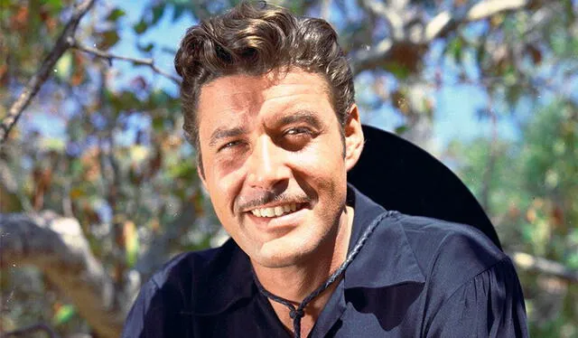 Guy Williams interpretó al Zorro en los años 50. Foto: Disney   
