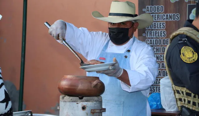  Paucarpata organizó el Festival del adobo el 30 de julio. Foto: Municipalidad de Paucarpata    