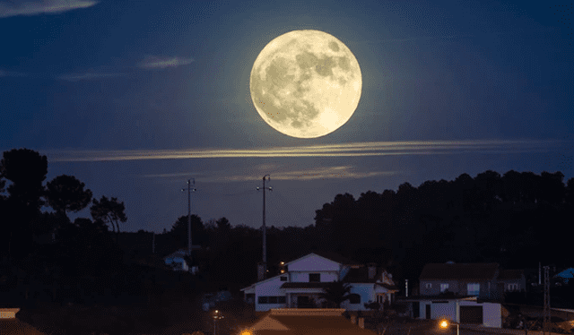  Durante una superluna, el satélite natural está cerca de su perigeo. Foto: BBC Science Focus   